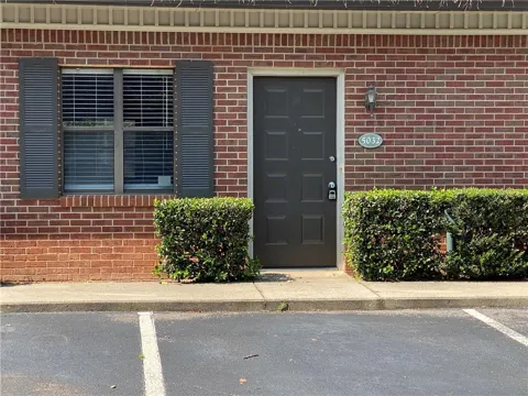 5032 Top Cat Court