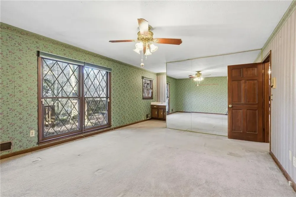 1091 Cole Drive SW Lilburn, GA 30047