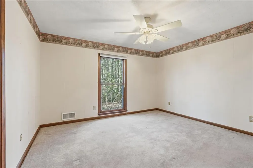 1091 Cole Drive SW Lilburn, GA 30047