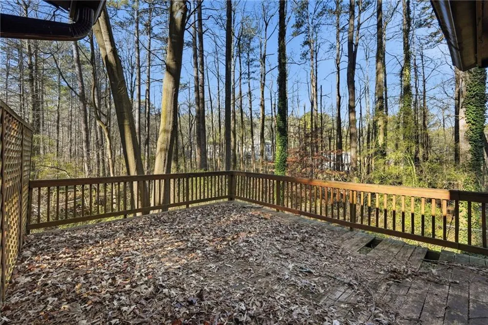 1091 Cole Drive SW Lilburn, GA 30047