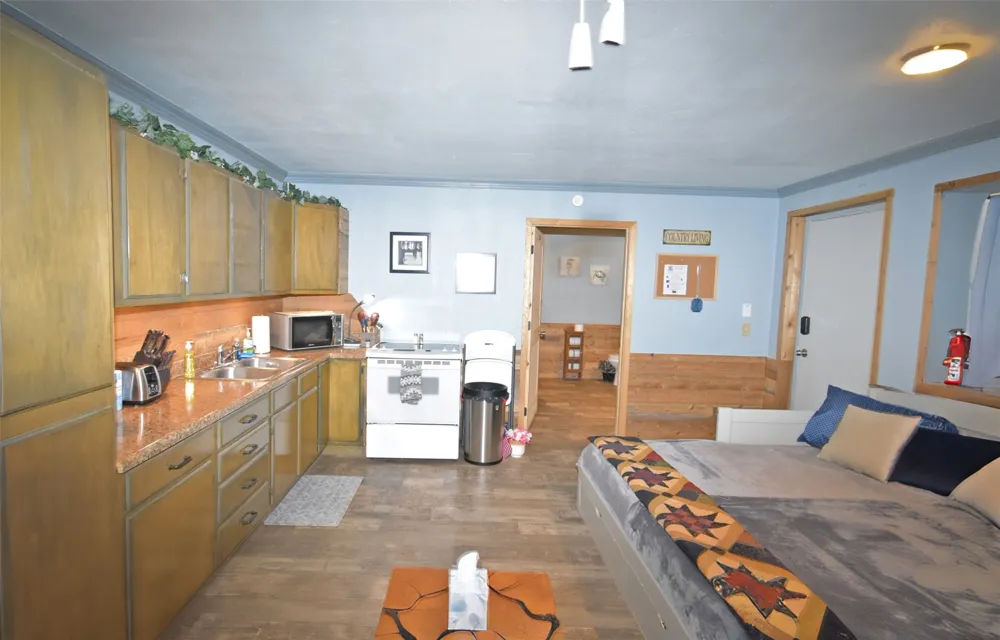 187 County Road 3230 Quitman, TX 75783