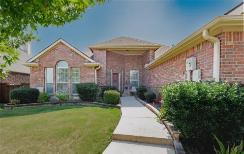2924 Broken Spoke Lane
