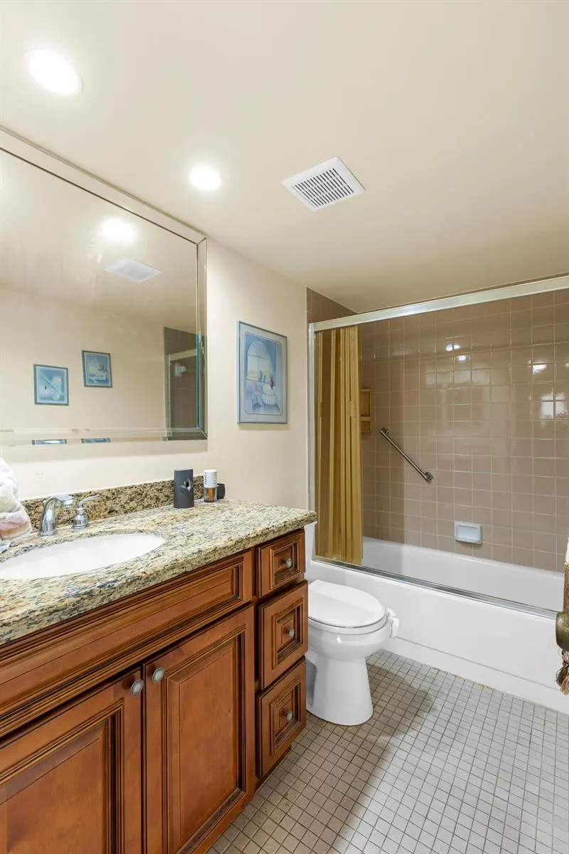 9861 Sunrise Lakes Boulevard #101 Sunrise, FL 33322