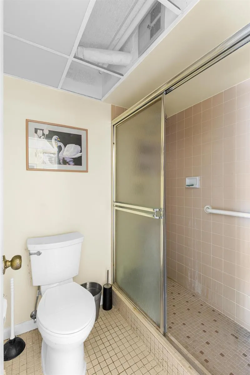 9861 Sunrise Lakes Boulevard #101 Sunrise, FL 33322