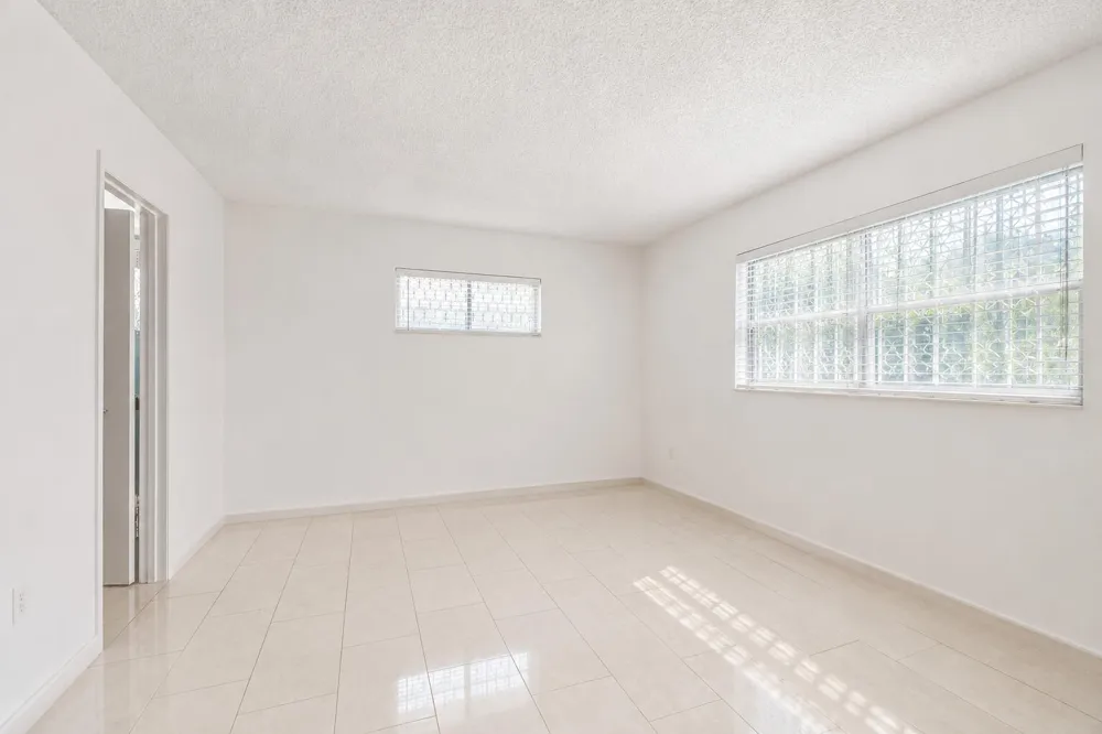 1025 SE 4th Avenue #101 Dania Beach, FL 33004