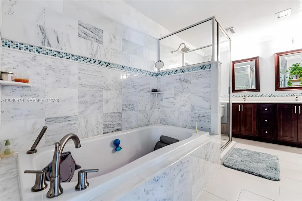 6865 Veronese St Coral Gables, FL 33146