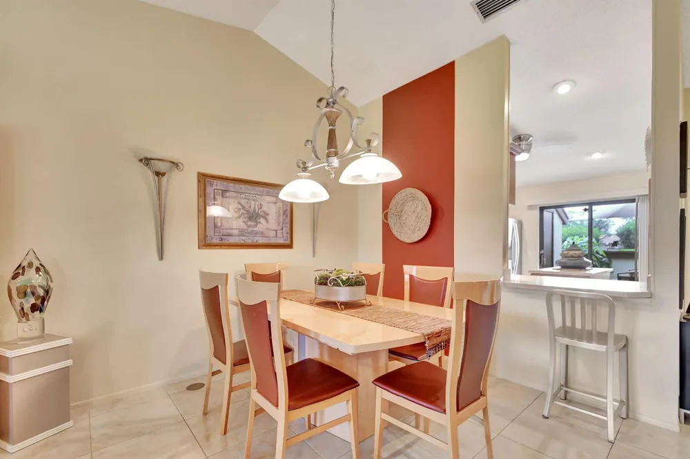 494 Iron Forge Court Royal Palm Beach, FL 33411