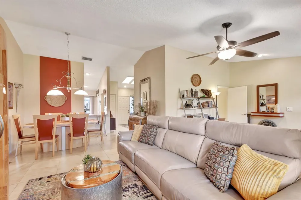 494 Iron Forge Court Royal Palm Beach, FL 33411