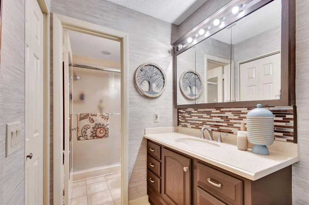 494 Iron Forge Court Royal Palm Beach, FL 33411