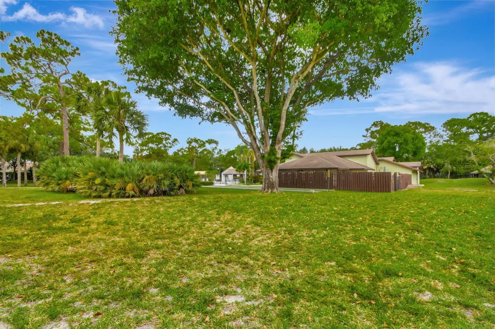 494 Iron Forge Court Royal Palm Beach, FL 33411