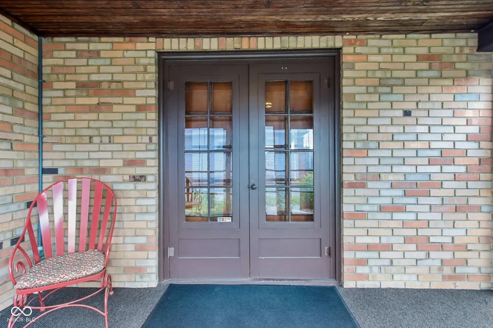 399 W Main Street Greenwood, IN 46142