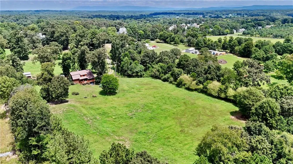 527 Beason Road SE Calhoun, GA 30701