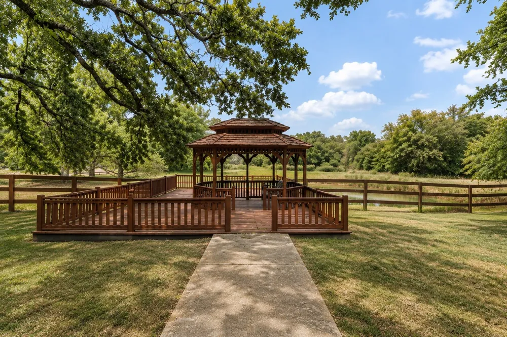 4035 County Road 2700 Caddo Mills, TX 75135