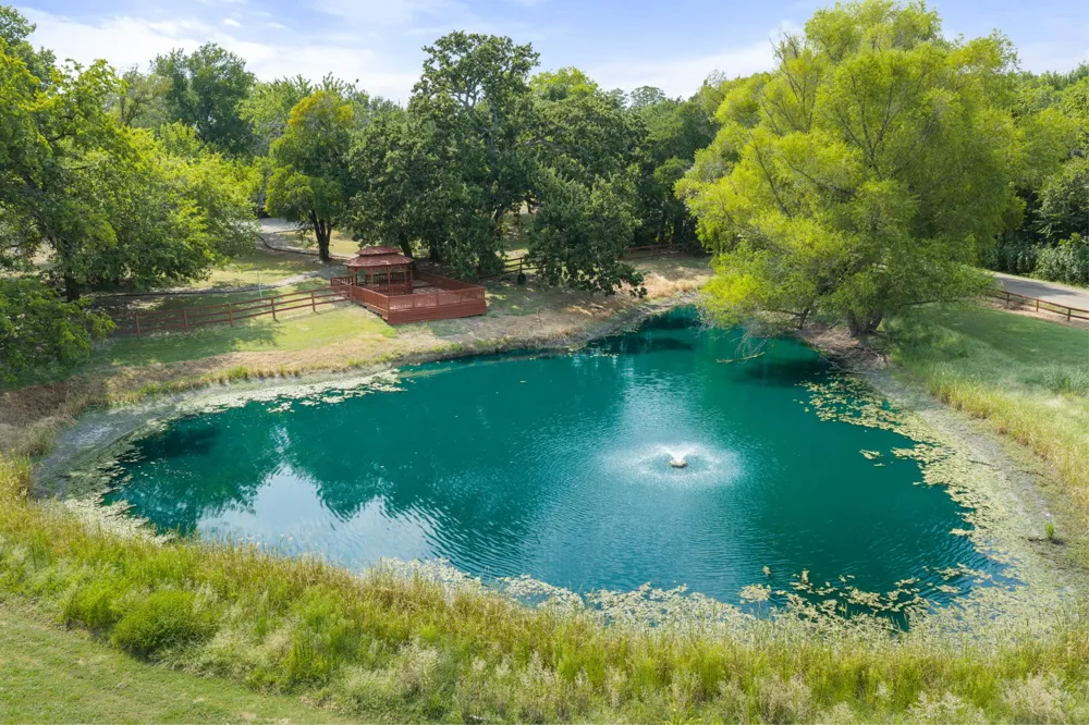 4035 County Road 2700 Caddo Mills, TX 75135