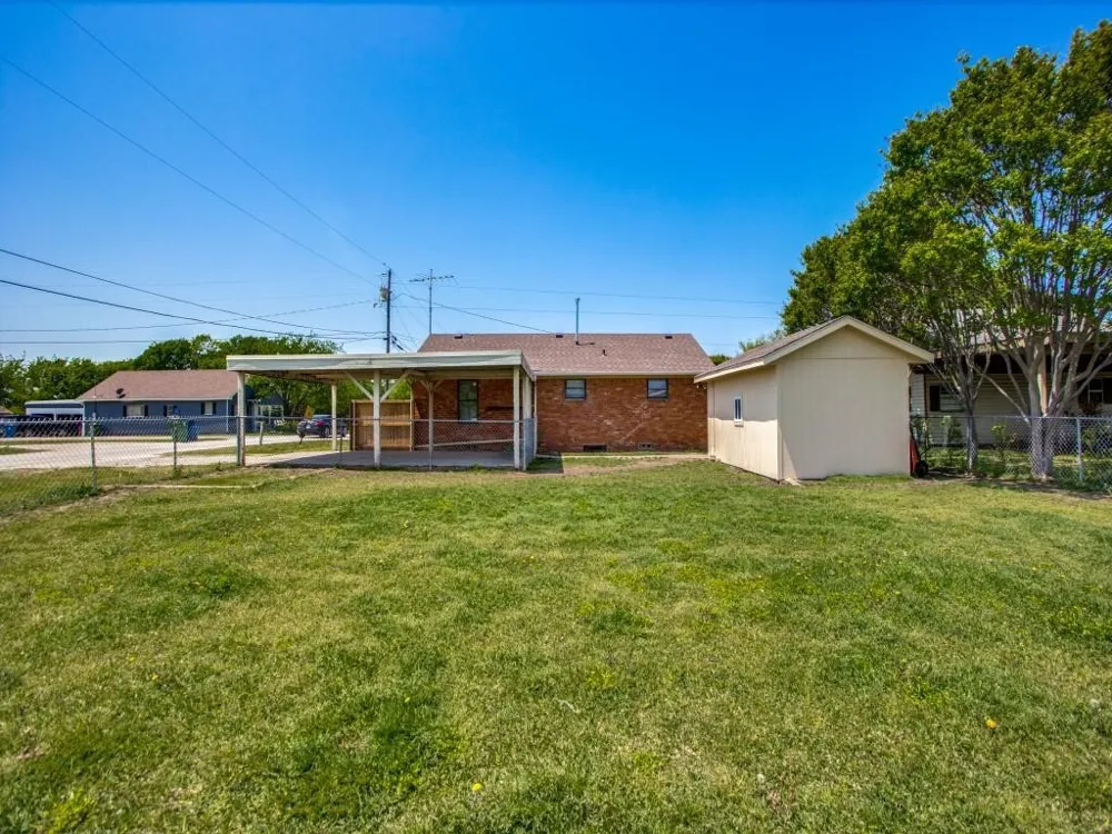 500 5th Street Gunter, TX 75058