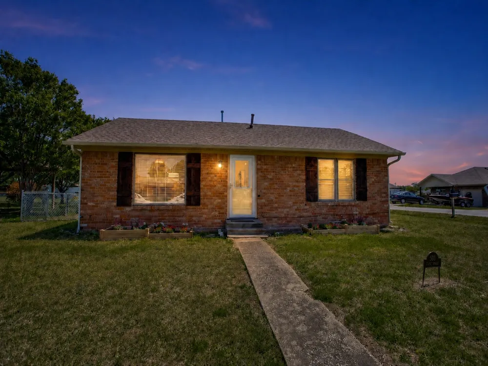 500 5th Street Gunter, TX 75058