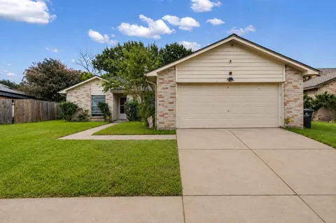 13915 Old Village Lane