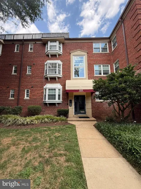 2111 SCOTT STREET #62