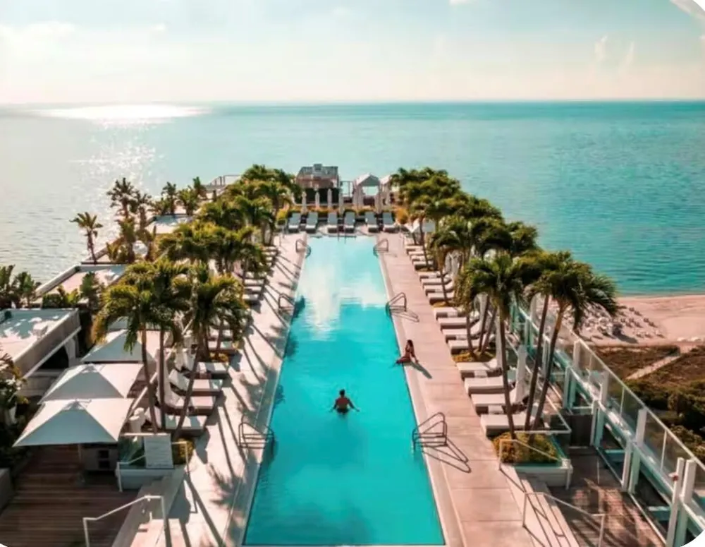 102 24th Street #1512 Miami Beach, FL 33139