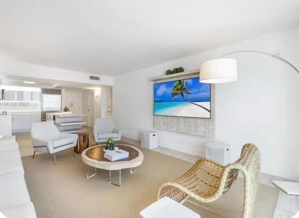 102 24th Street #1512 Miami Beach, FL 33139