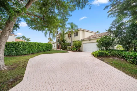 2104 Country Golf Drive