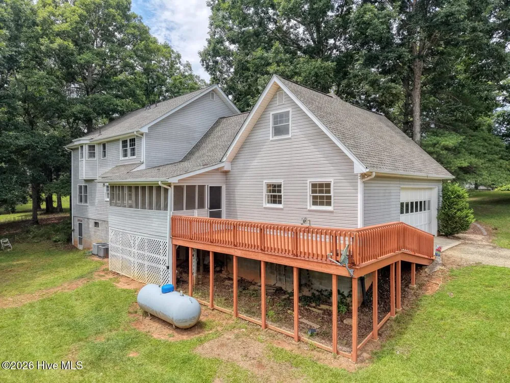 151 Sharp Top Circle Blairsville, GA 30512