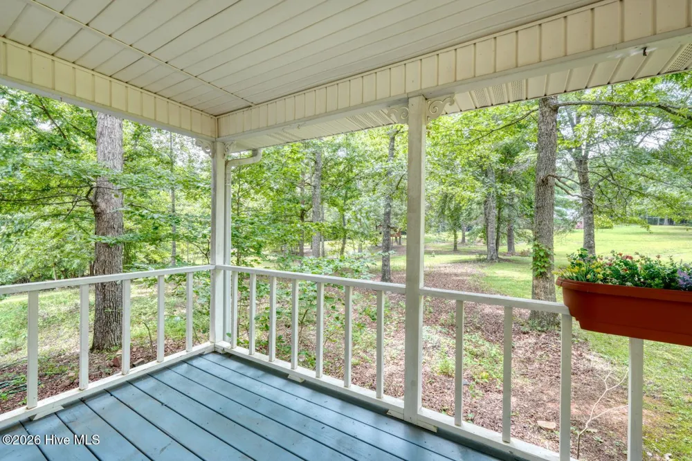 151 Sharp Top Circle Blairsville, GA 30512