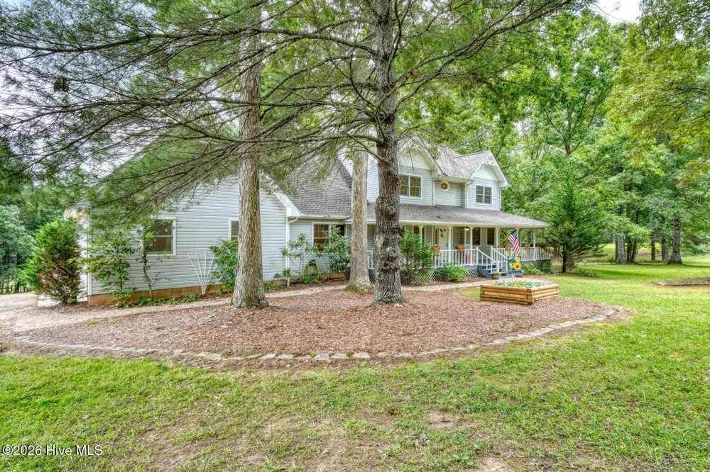 151 Sharp Top Circle Blairsville, GA 30512