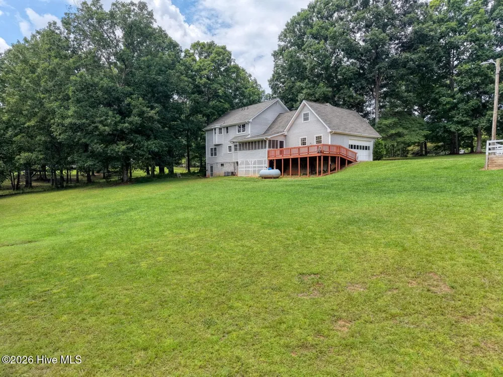151 Sharp Top Circle Blairsville, GA 30512