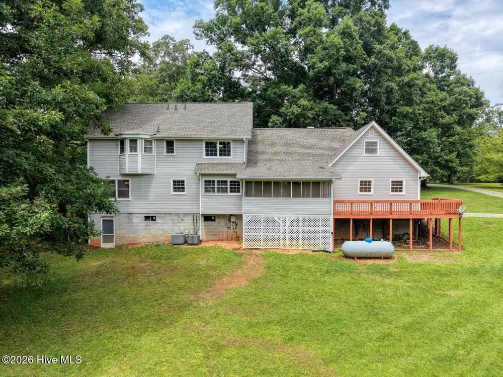 151 Sharp Top Circle Blairsville, GA 30512