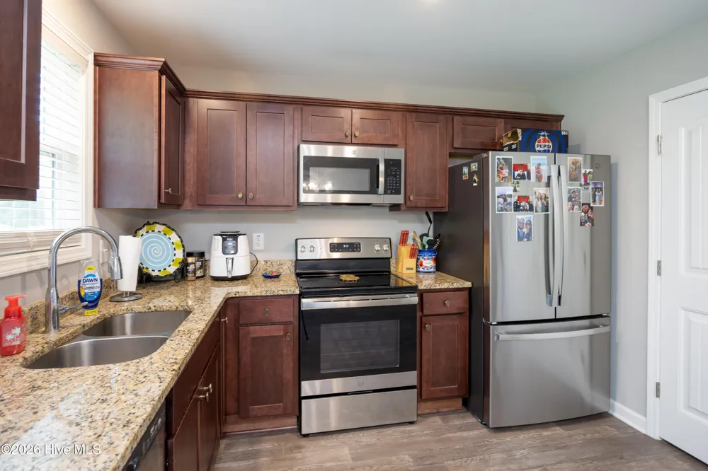 207 Dixie Circle Clinton, NC 28328