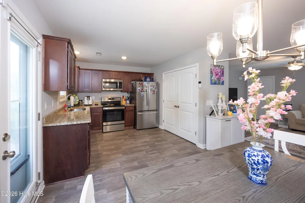 207 Dixie Circle Clinton, NC 28328