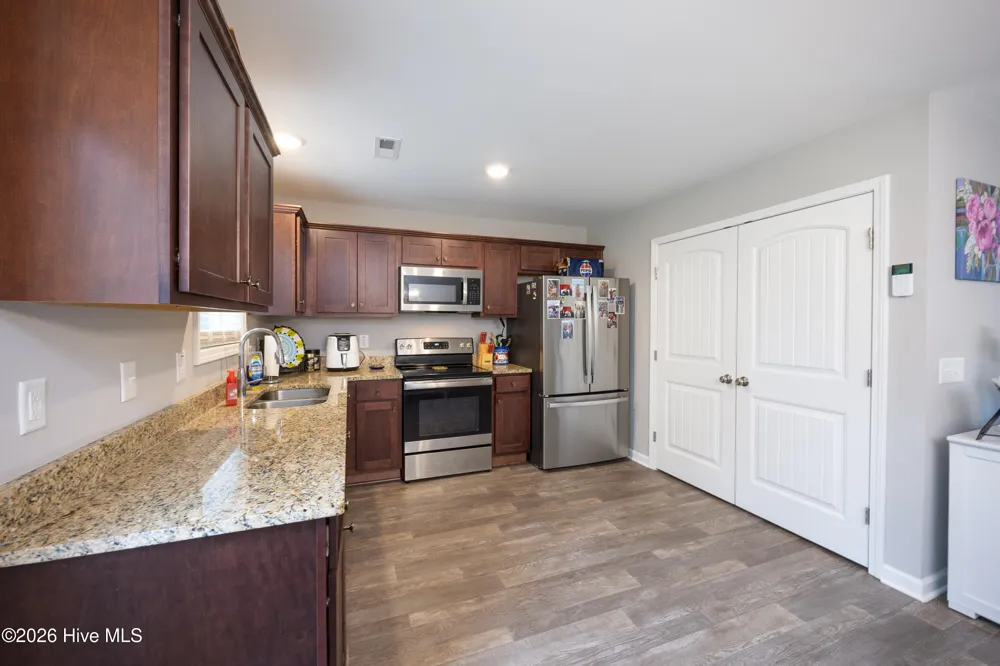 207 Dixie Circle Clinton, NC 28328