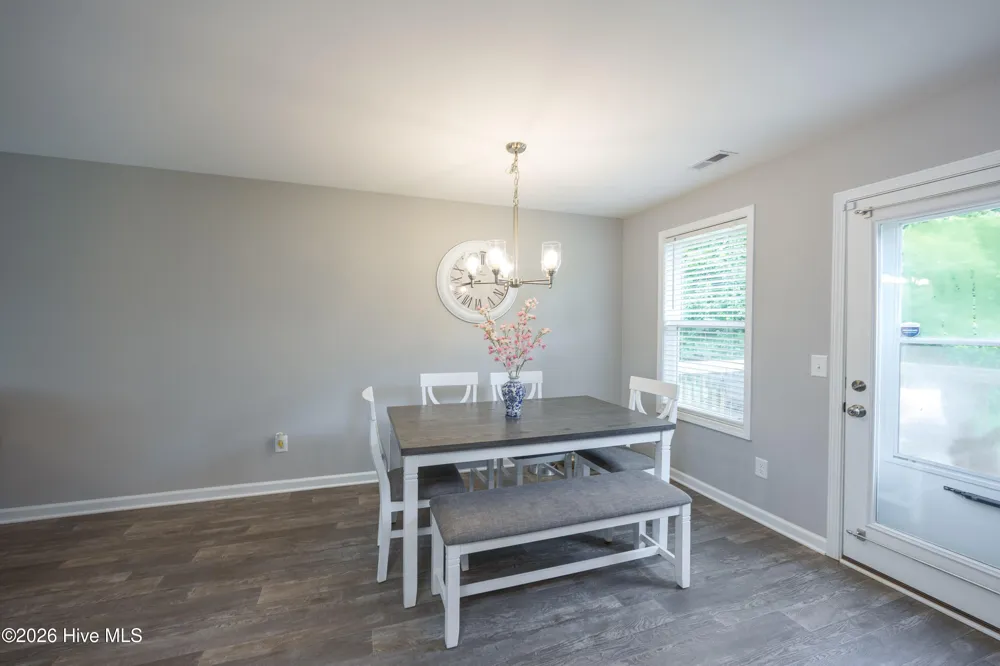 207 Dixie Circle Clinton, NC 28328