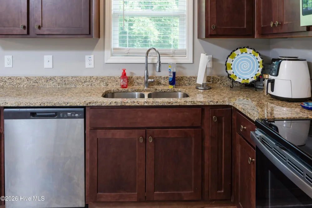 207 Dixie Circle Clinton, NC 28328