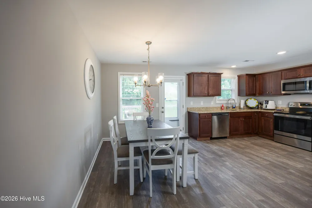 207 Dixie Circle Clinton, NC 28328