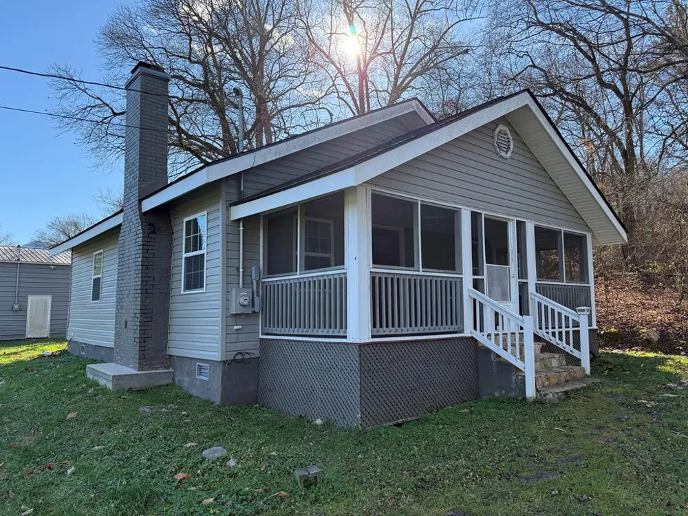 4357 Fairview Road Andrews, NC 28901