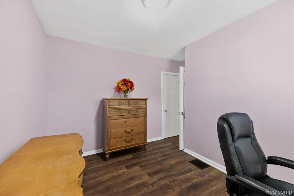 826 Goddard Street Wyandotte City, MI 48192