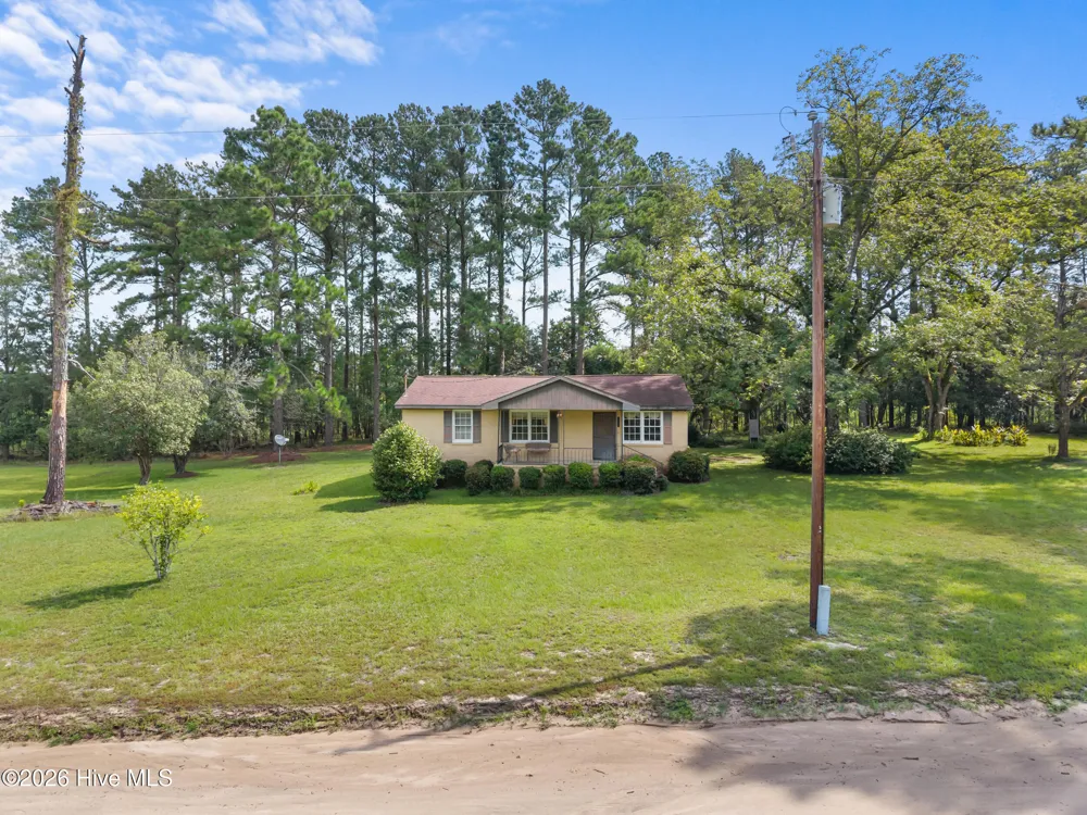 4960 Woodland Way Millen, GA 30442