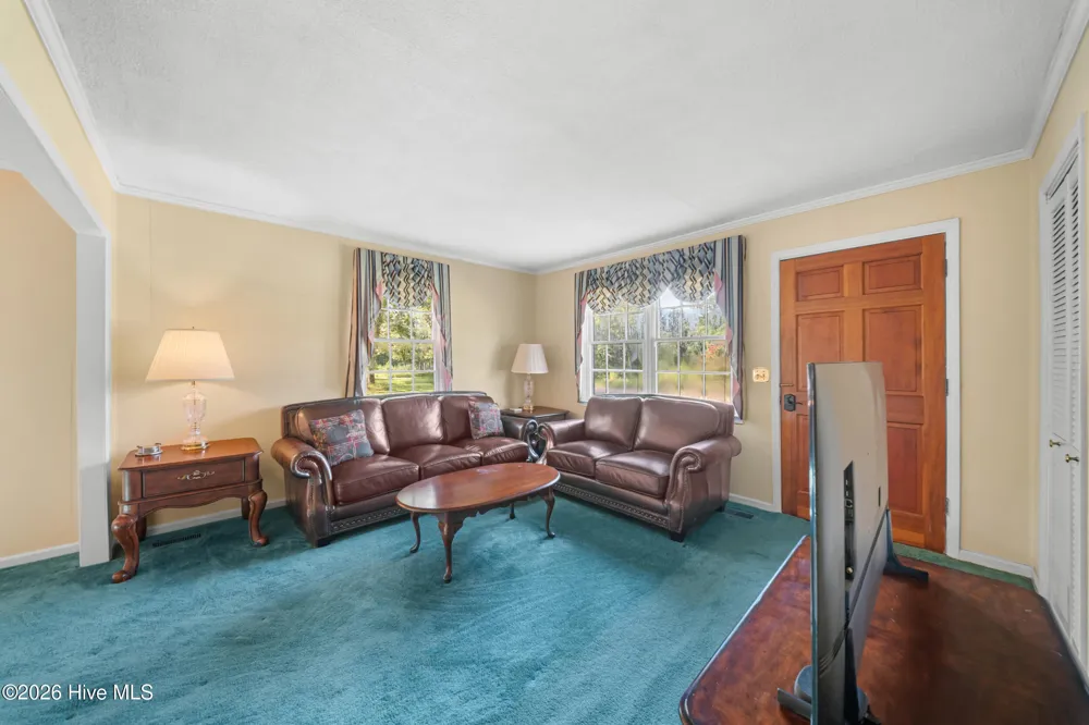 4960 Woodland Way Millen, GA 30442