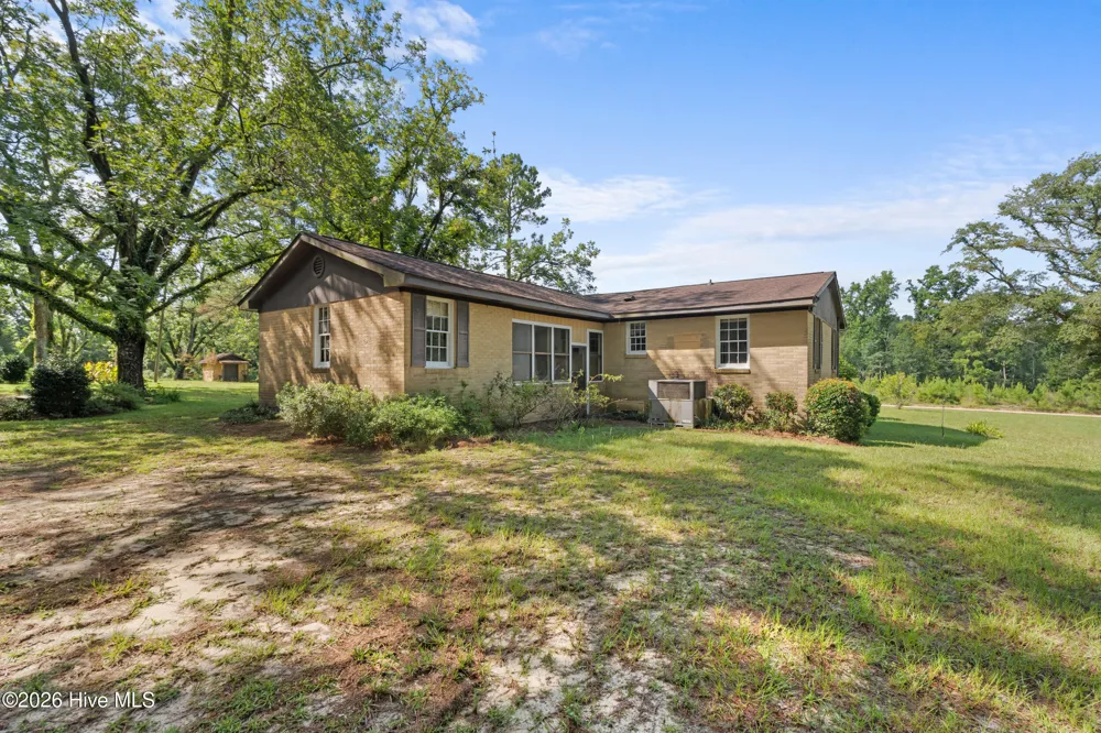 4960 Woodland Way Millen, GA 30442