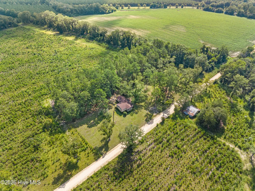 4960 Woodland Way Millen, GA 30442