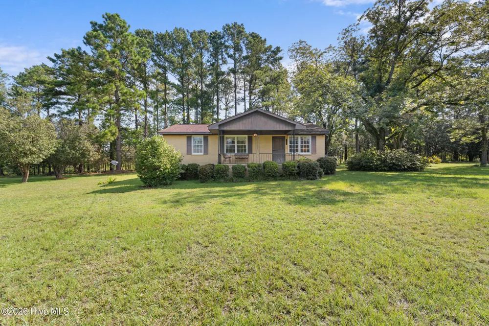 4960 Woodland Way Millen, GA 30442