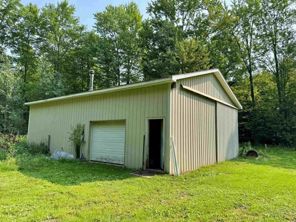 1365 E Burt Road Taymouth Township, MI 48417