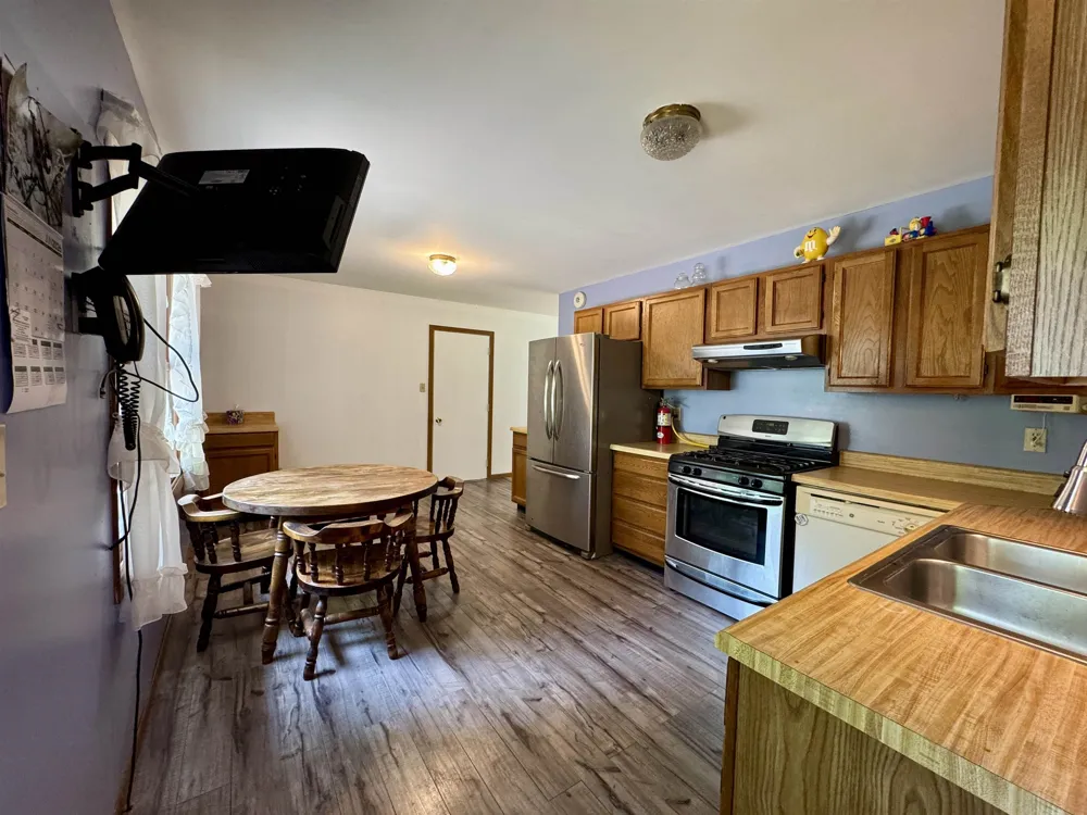 1365 E Burt Road Taymouth Township, MI 48417