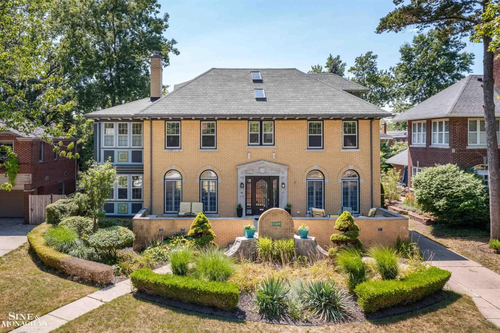 1319 Balfour Street Grosse Pointe Park City, MI 48230