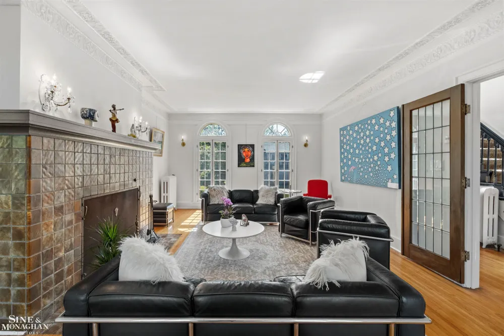 1319 Balfour Street Grosse Pointe Park City, MI 48230