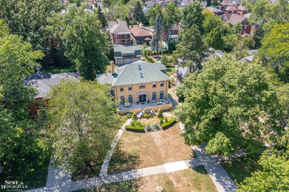 1319 Balfour Street Grosse Pointe Park City, MI 48230