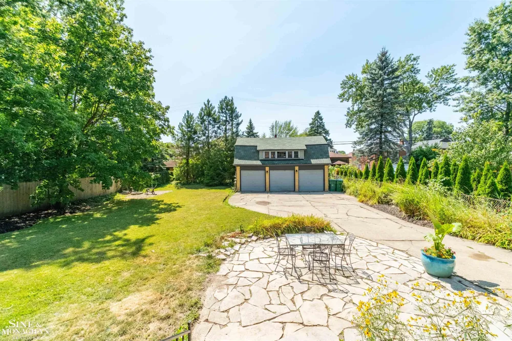 1319 Balfour Street Grosse Pointe Park City, MI 48230