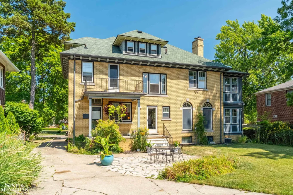 1319 Balfour Street Grosse Pointe Park City, MI 48230